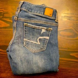 American Eagle Artist jeans. Sz 2. Skinny/flare